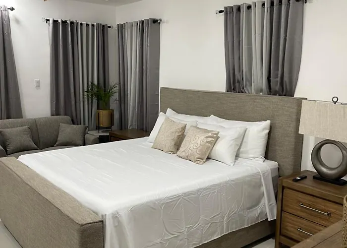 Villa Sun Shine Luxury 3 Bedroom Ocho Rios
